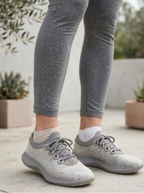 Allbirds Wool Dasher Mizzles Kotare Grey Running Shoes Womens Size 9 WDM W9‎
